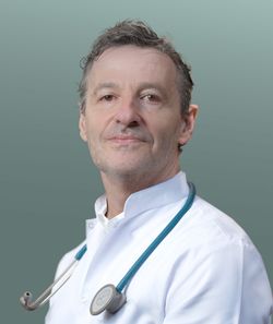 Dr. E. Maescu